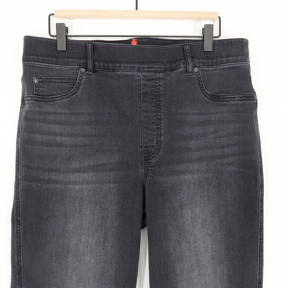 SPANX Straight Leg High Rise Pull-On Jeans in Black Size L - Picture 4 of 9
